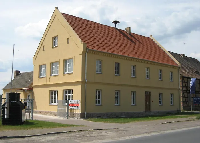 Alte Dorfschule Am Elberadweg *