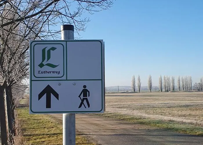 Alte Dorfschule Am Elberadweg * Axien